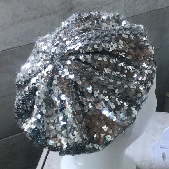 Silver sequins knit tam - Picture 2 of 5